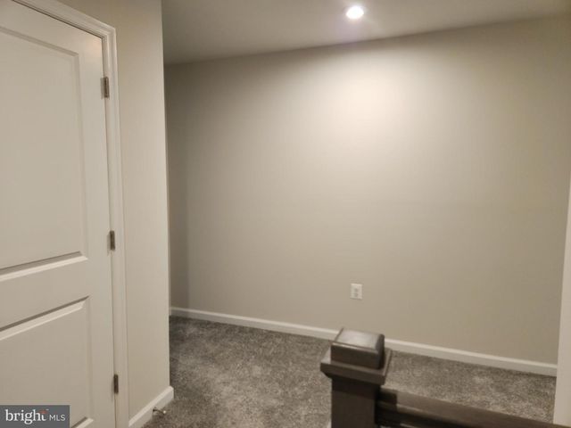 10506 JIM LOVELL LN, Lanham, MD 20706