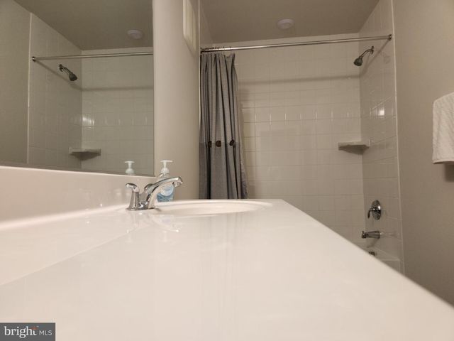 10506 JIM LOVELL LN, Lanham, MD 20706