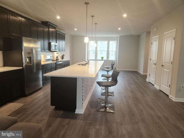 10506 JIM LOVELL LN, Lanham, MD 20706