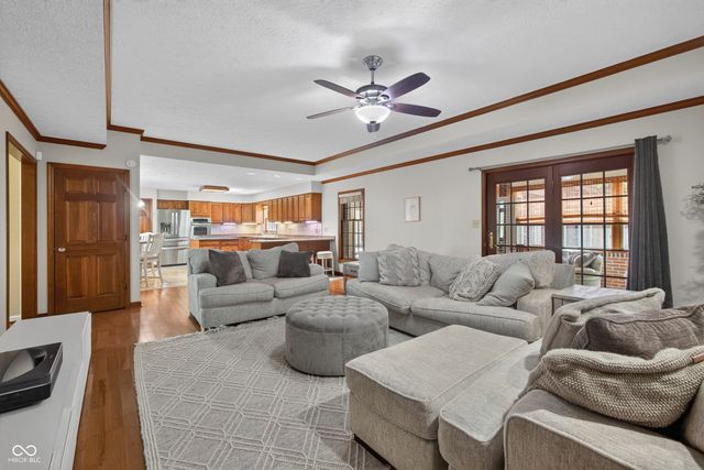 574 Grayburn Court, Terre Haute, IN 47802