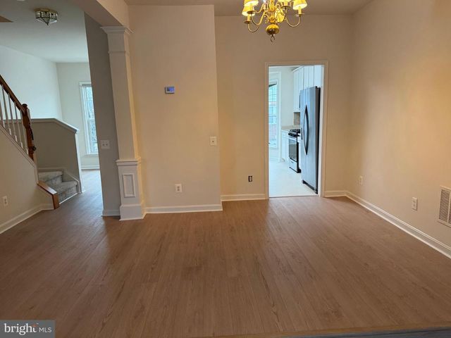 43798 VIRGINIA MANOR TER, Ashburn, VA 20148