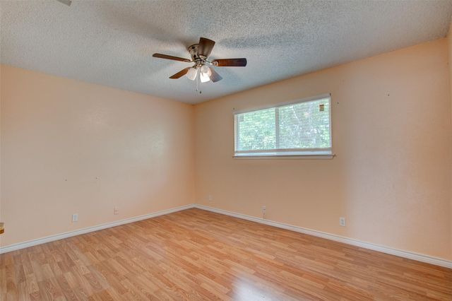 10621 Lanshire Drive A, Austin, TX 78758