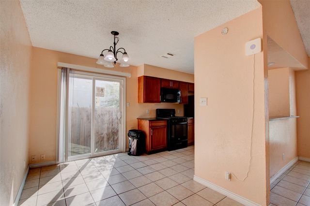 10621 Lanshire Drive A, Austin, TX 78758