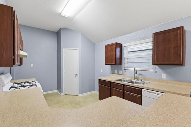16763 N Blue Jay Lane N, Conroe, TX 77385