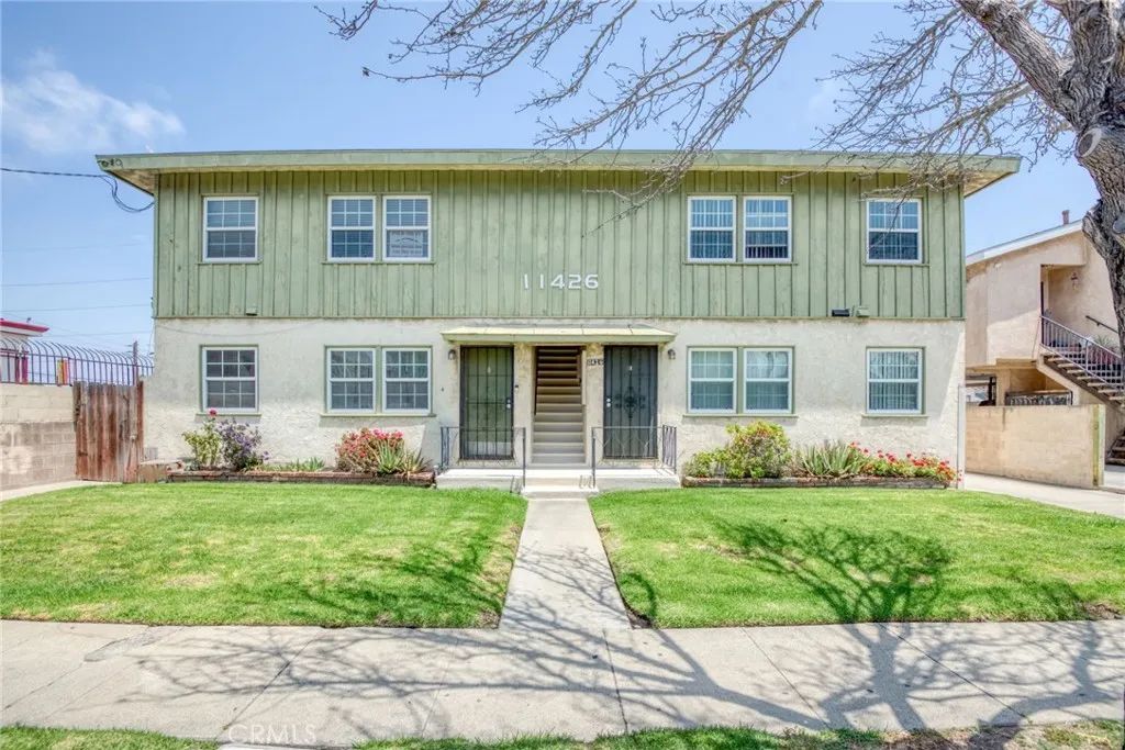 11426 Gale, Hawthorne, CA 90250