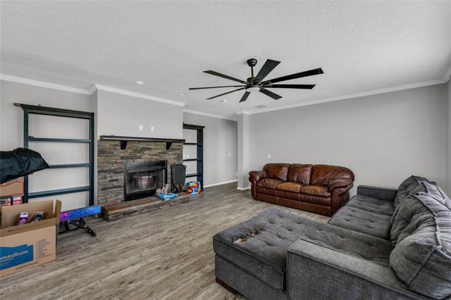 21216 Highway 73, Hamshire, TX 77762