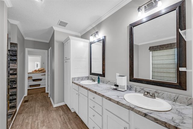 21216 Highway 73, Hamshire, TX 77762