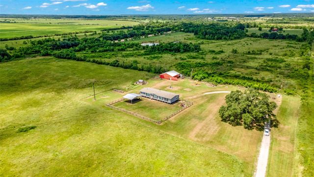 21216 Highway 73, Hamshire, TX 77762