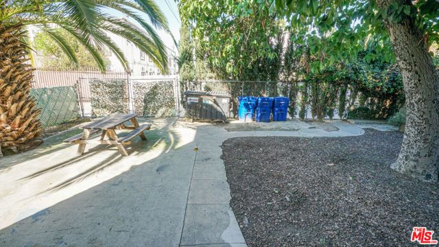 2617 Jeffries Avenue, Los Angeles, CA 90065