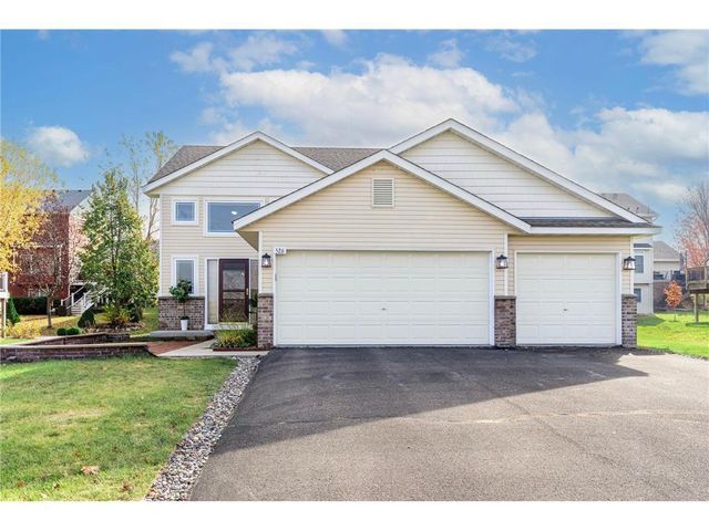 526 Hackney Avenue, Shakopee, MN 55379