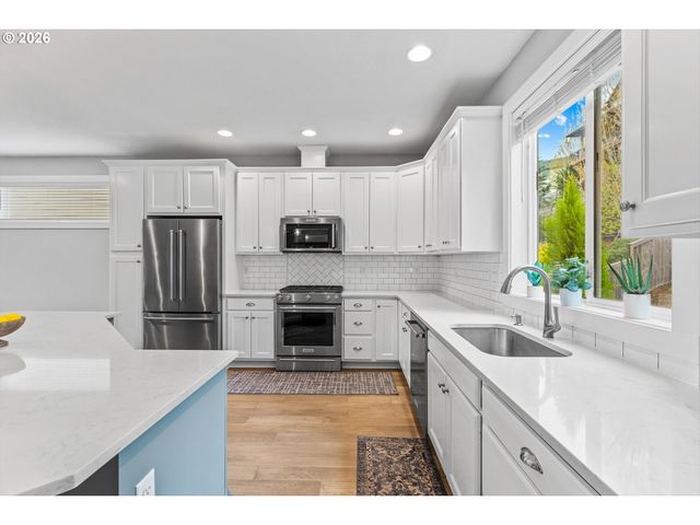 3542 Ne FRANKLIN St, Camas, WA 98607