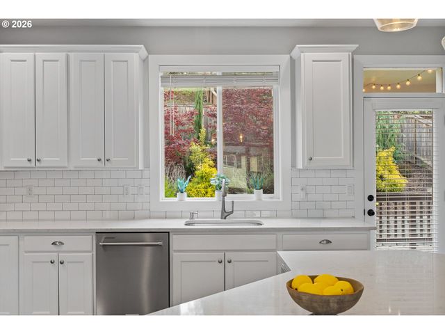 3542 Ne FRANKLIN St, Camas, WA 98607