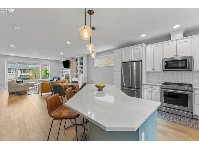 3542 Ne FRANKLIN St, Camas, WA 98607