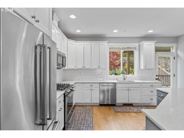 3542 Ne FRANKLIN St, Camas, WA 98607