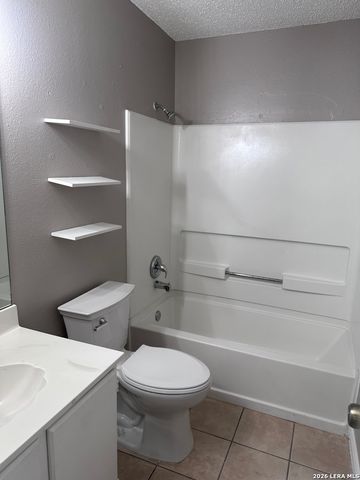 9629 GREEN PLAIN DR, San Antonio, TX 78245