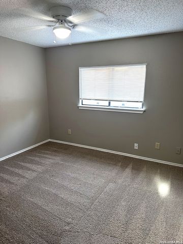 9629 GREEN PLAIN DR, San Antonio, TX 78245