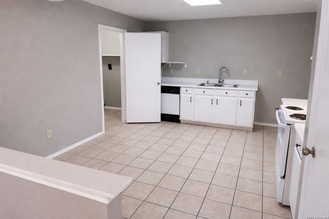 9629 GREEN PLAIN DR, San Antonio, TX 78245