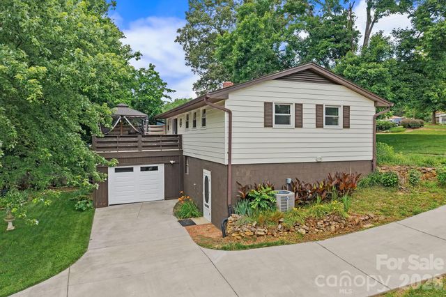 154 Richmond Hill Drive, Asheville, NC 28806