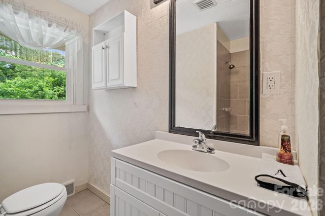 154 Richmond Hill Drive, Asheville, NC 28806