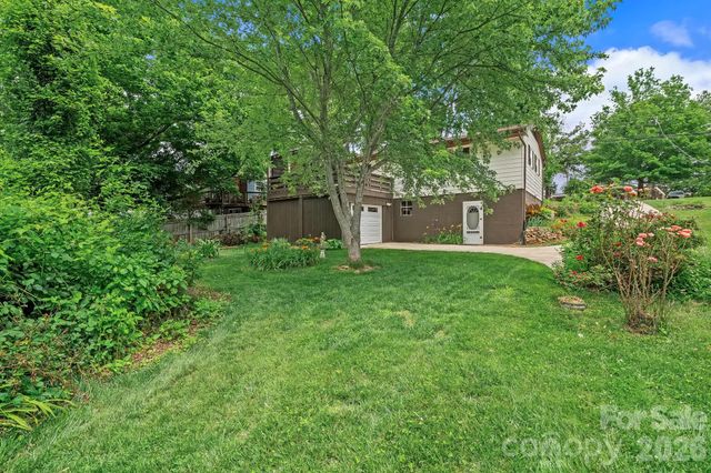 154 Richmond Hill Drive, Asheville, NC 28806