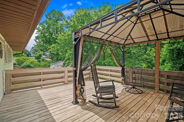 154 Richmond Hill Drive, Asheville, NC 28806
