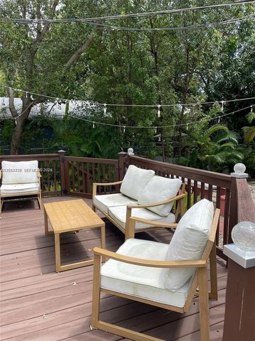 536 NE 69th St 536, Miami, FL 33138