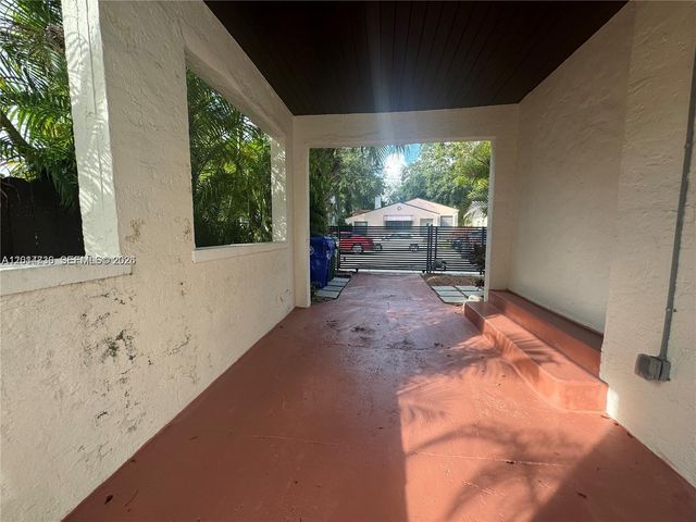 536 NE 69th St 536, Miami, FL 33138