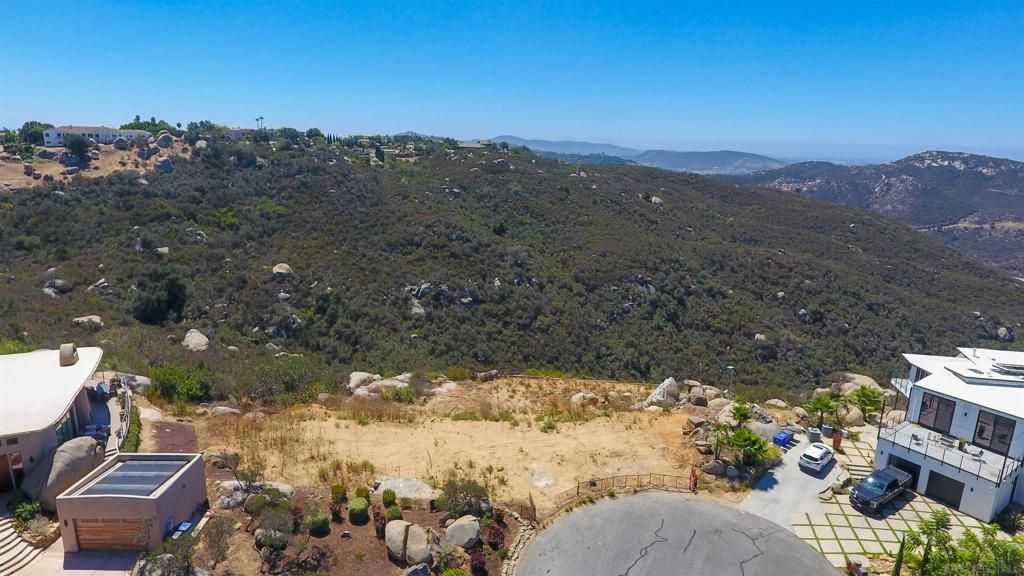 10011 Tall Oak Dr, Escondido, CA 92026 — exterior