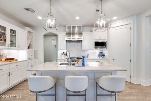 213 Cypress View Drive, Youngsville, LA 70592