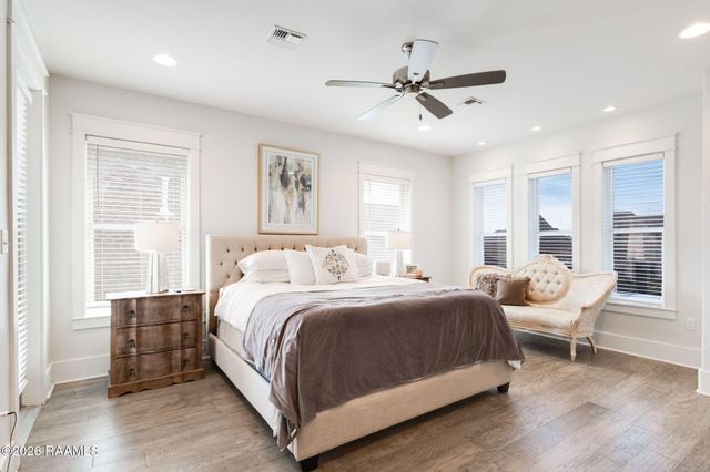 213 Cypress View Drive, Youngsville, LA 70592