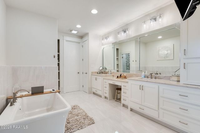 213 Cypress View Drive, Youngsville, LA 70592