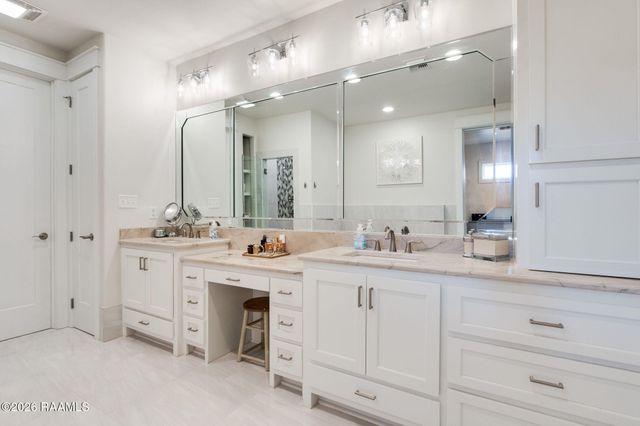 213 Cypress View Drive, Youngsville, LA 70592