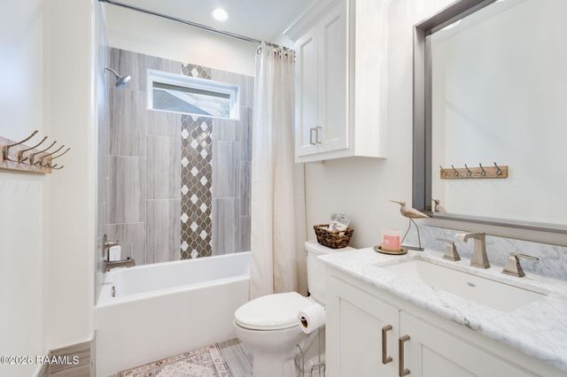 213 Cypress View Drive, Youngsville, LA 70592