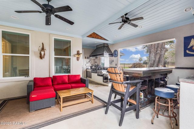 213 Cypress View Drive, Youngsville, LA 70592