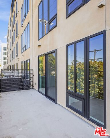 10700 Tabor Street 210, Los Angeles, CA 90034