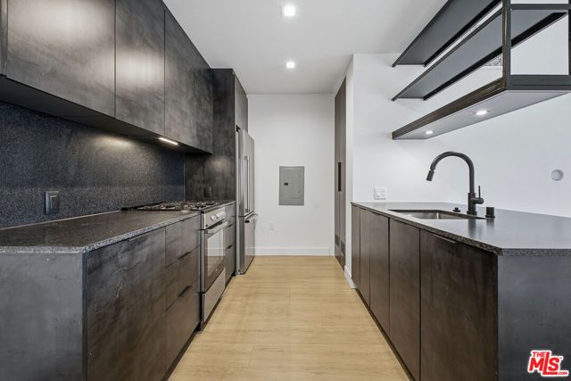 10700 Tabor Street 210, Los Angeles, CA 90034