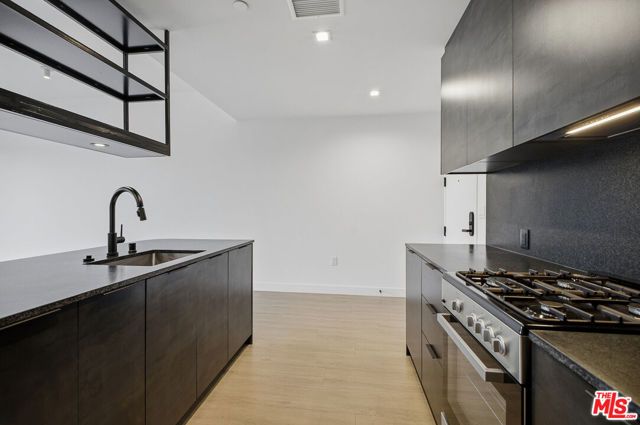 10700 Tabor Street 210, Los Angeles, CA 90034