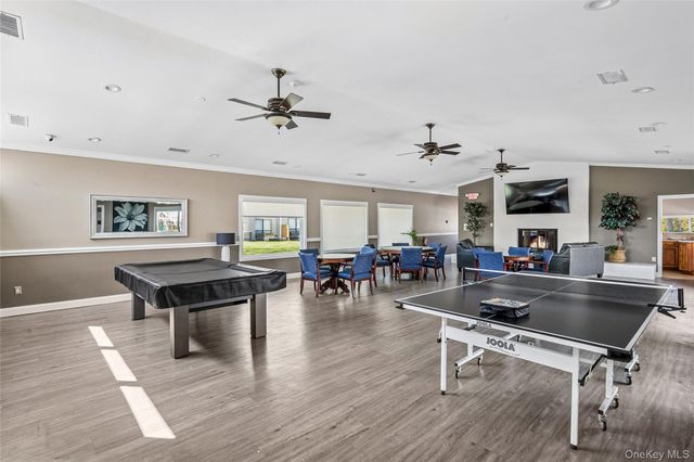 157 Hidden Ponds Circle, Smithtown, NY 11787