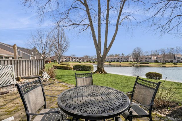 157 Hidden Ponds Circle, Smithtown, NY 11787