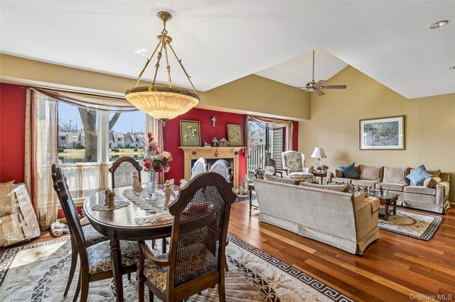 157 Hidden Ponds Circle, Smithtown, NY 11787