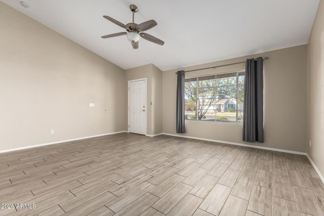 8057 W DREYFUS Drive, Peoria, AZ 85381