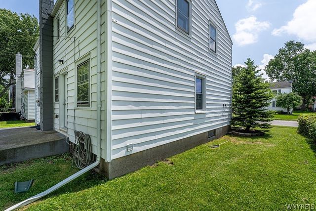 145 Kenview Avenue, Tonawanda, NY 14217