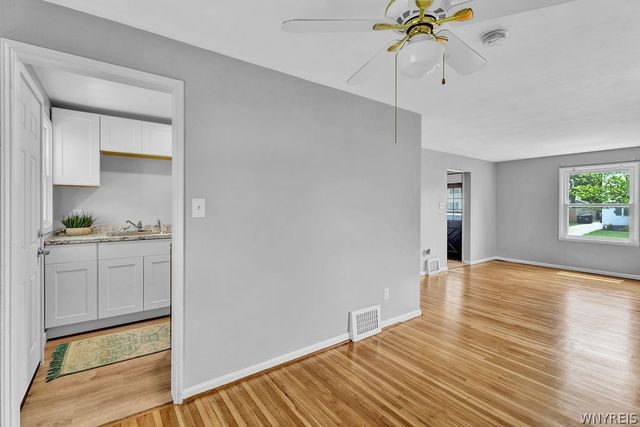 145 Kenview Avenue, Tonawanda, NY 14217