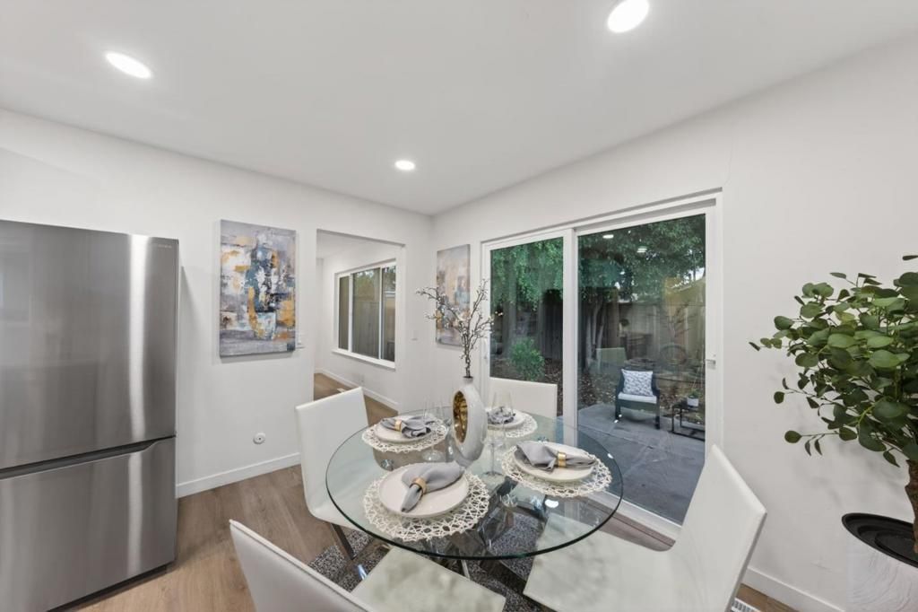 Image 15 of property listing at 1579 Branham Lane, San Jose, CA 95118