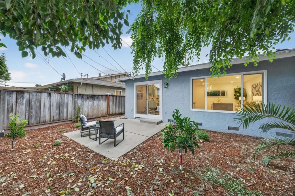 Image 25 of property listing at 1579 Branham Lane, San Jose, CA 95118