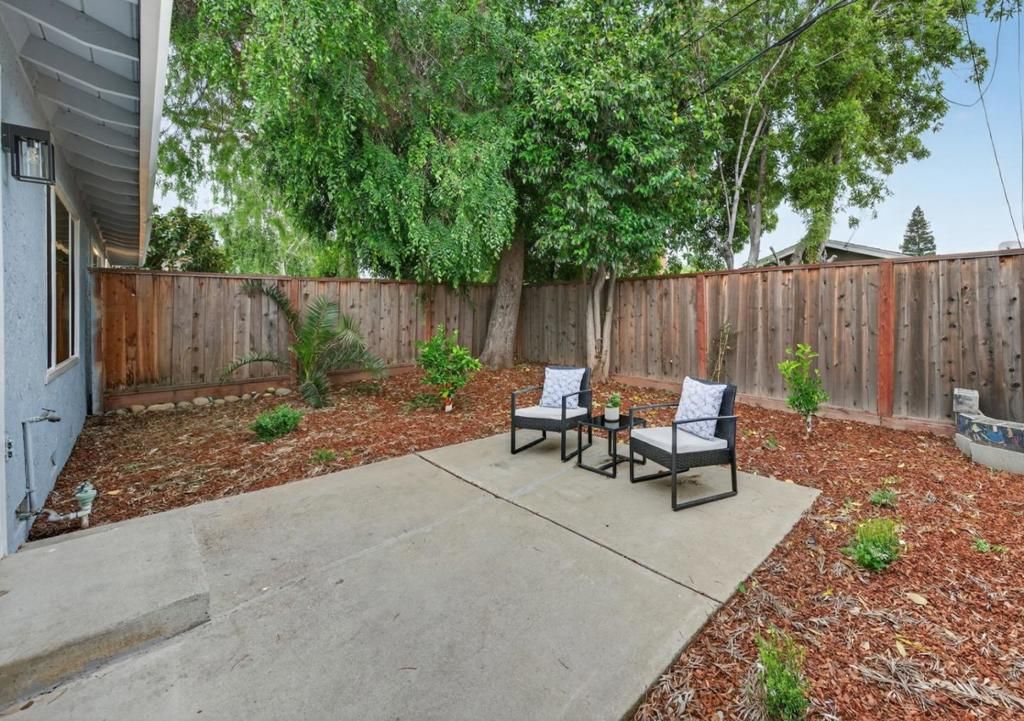 Image 26 of property listing at 1579 Branham Lane, San Jose, CA 95118