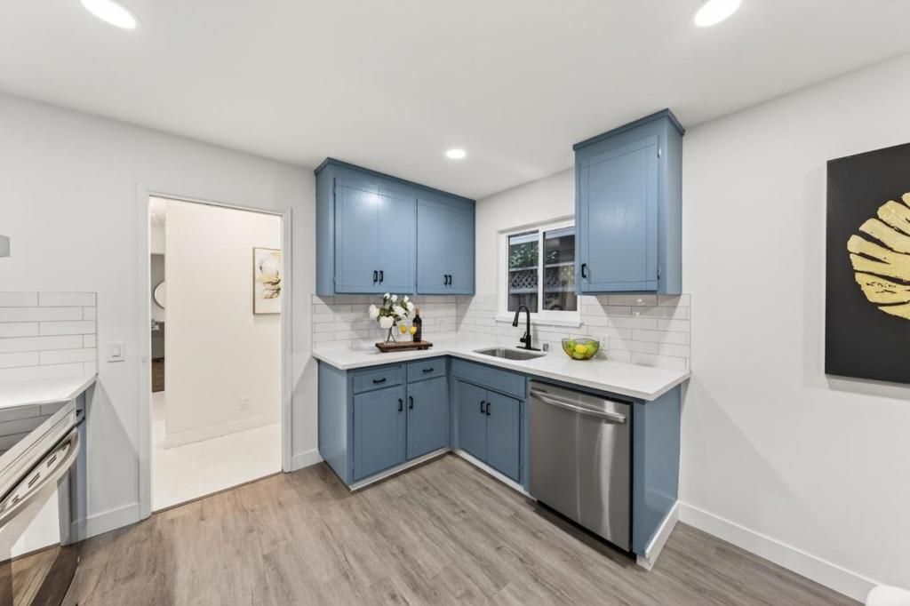 Image 33 of property listing at 1579 Branham Lane, San Jose, CA 95118