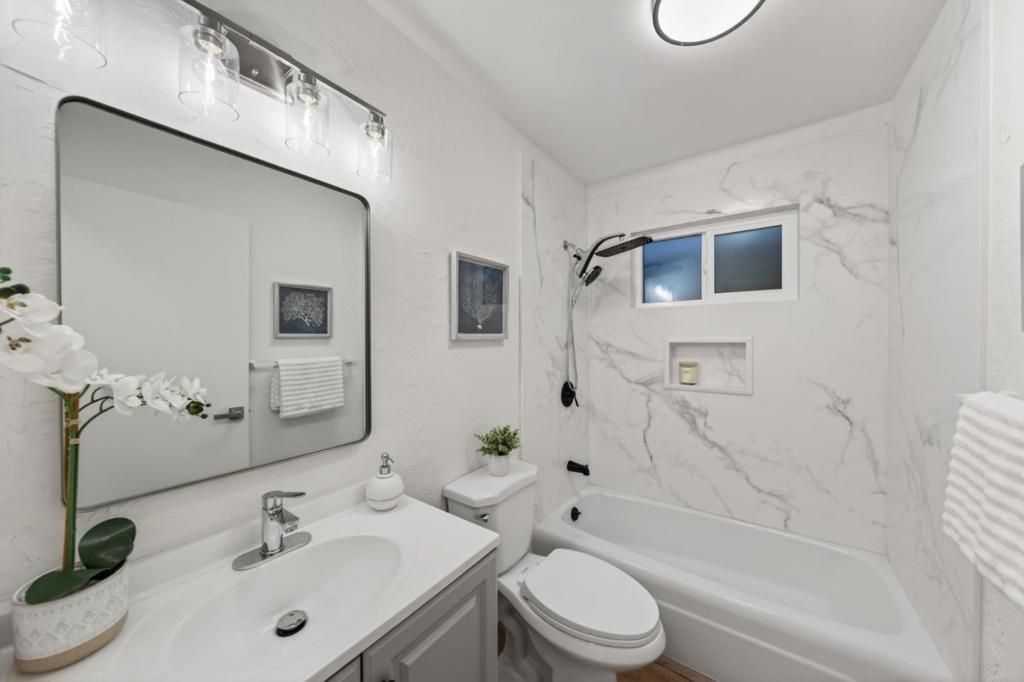 Image 41 of property listing at 1579 Branham Lane, San Jose, CA 95118