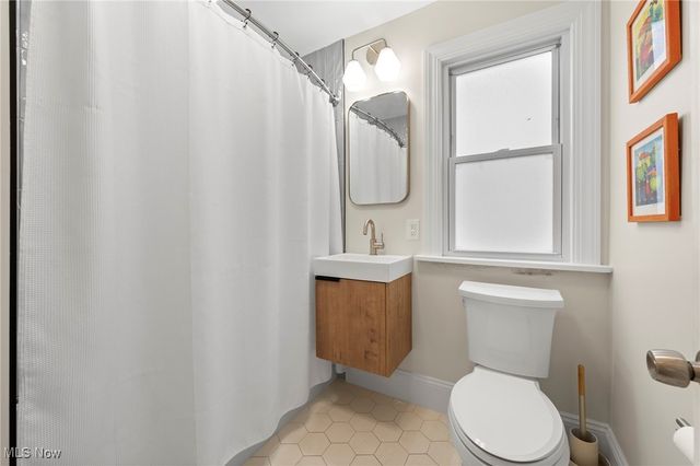 3478 Northcliffe Road, Cleveland Heights, OH 44118