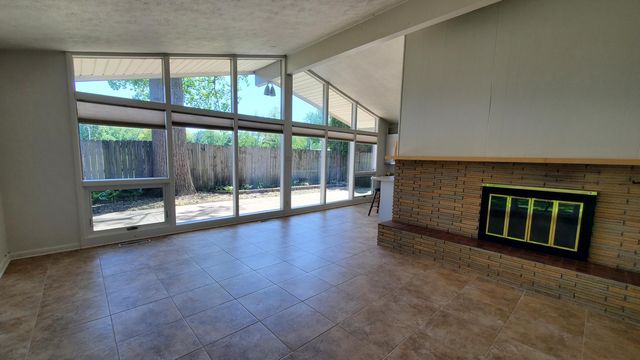 2614 Maple Street, Michigan City, IN 46360